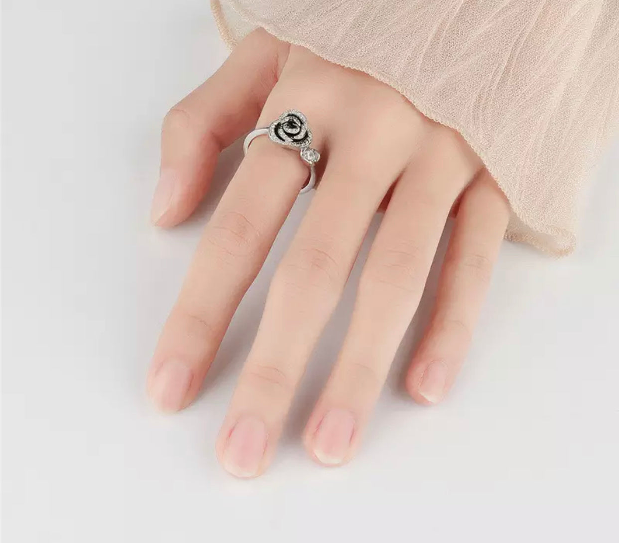 Adjustable Rose Fidget Ring
