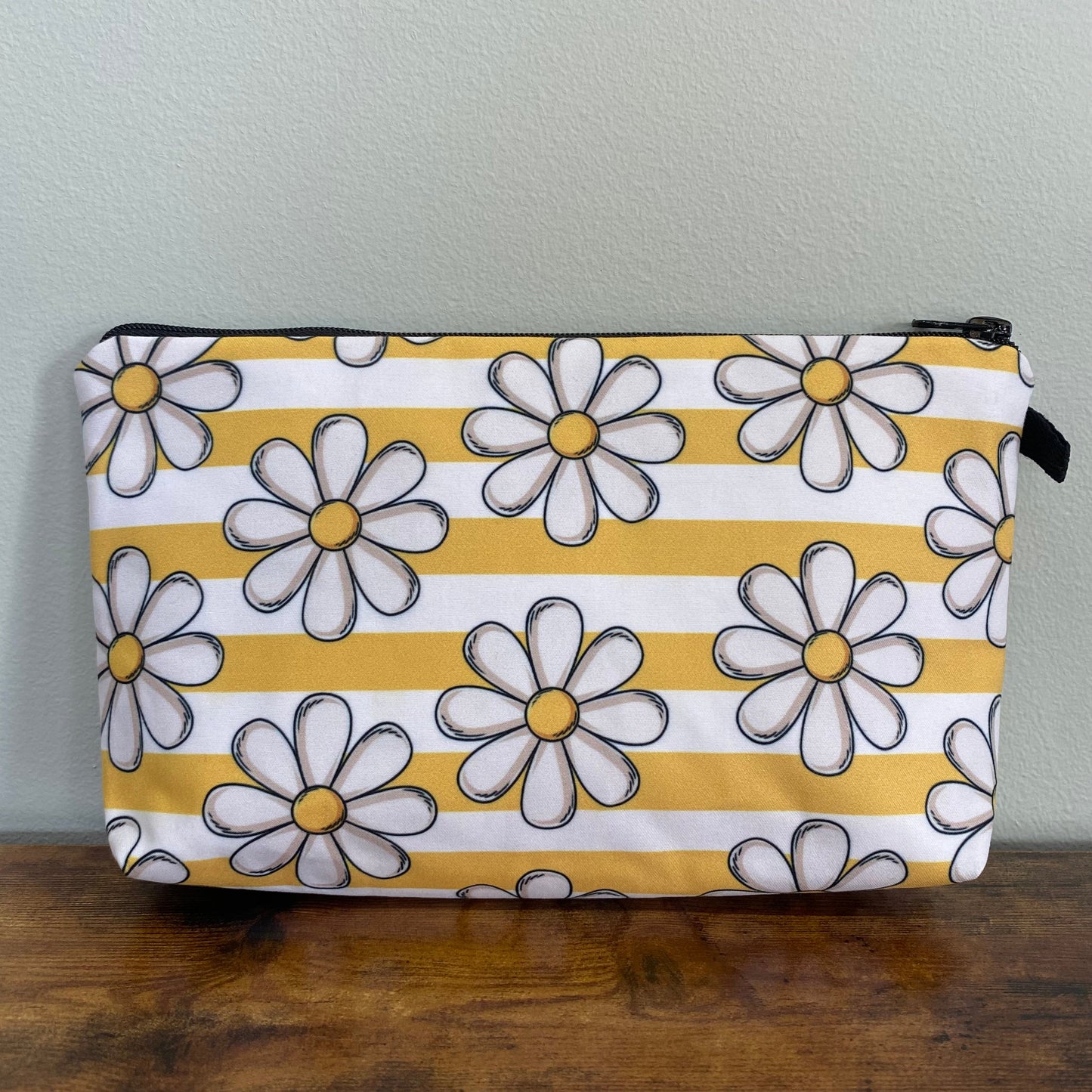 Pouch - Floral, Yellow Daisy